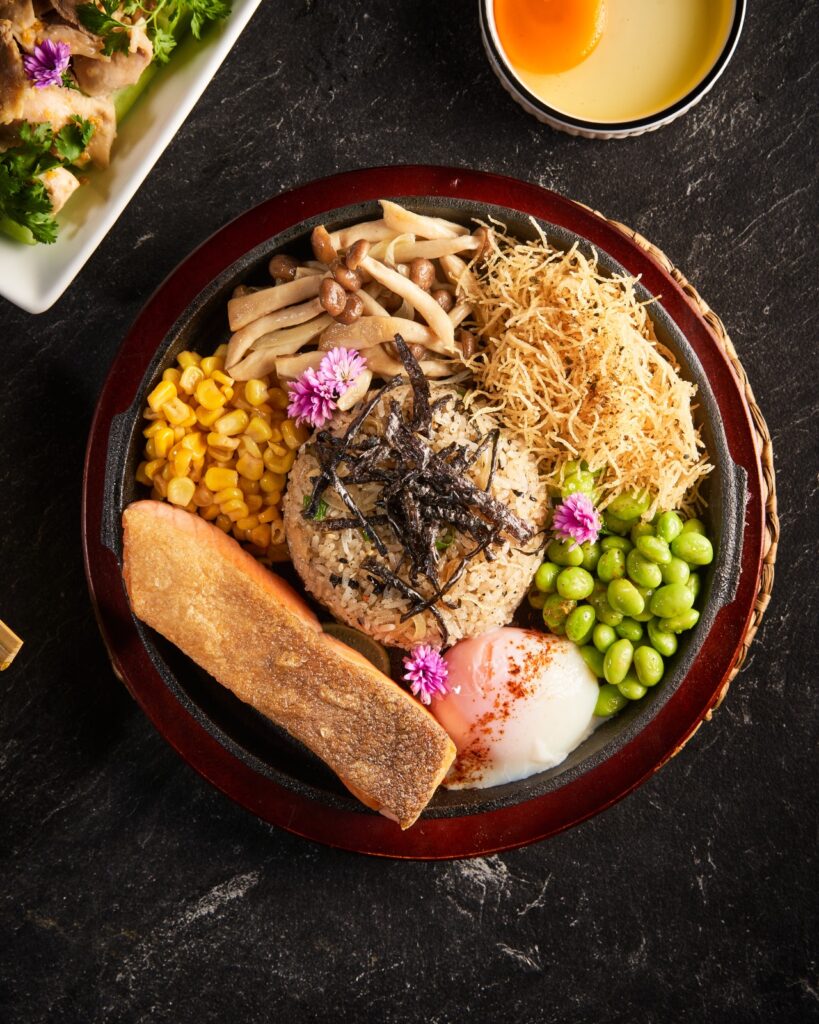 SALMON YAKIMESHI
